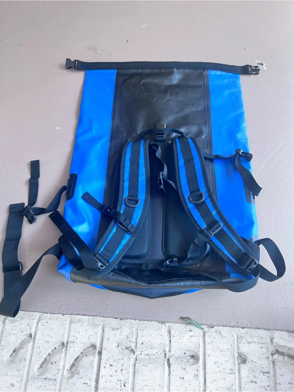 Earth-pak Waterproof Blue Roll-Top Backpack. New.